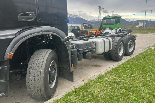 Mercedes 2642 6x4*4  - Gallery